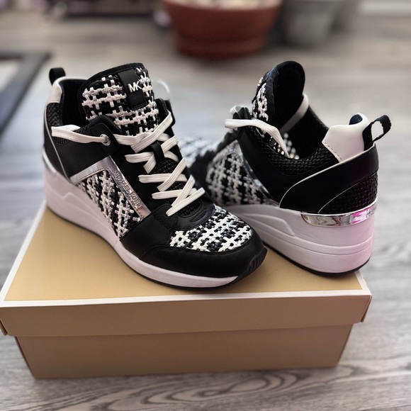 Michael Kors Georgie Low Top Wedge Sneakers - Picture 2 of 7